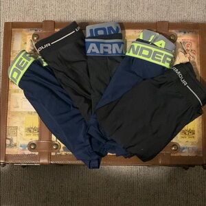 (5) Under Armour Men's Boxer Briefs - Black and Blue